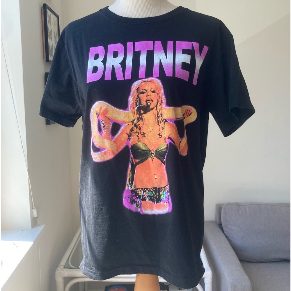 Britney Spears Slave 4 U t shirt. Never Worn